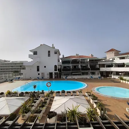 Apartment Close Fanabe