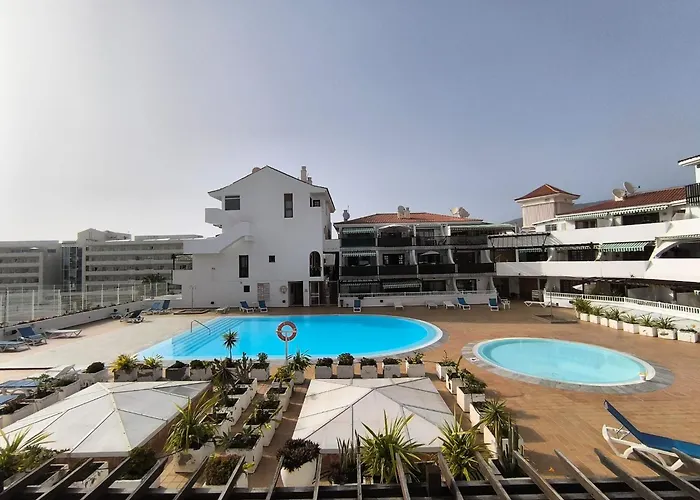 Apartment Close Fanabe