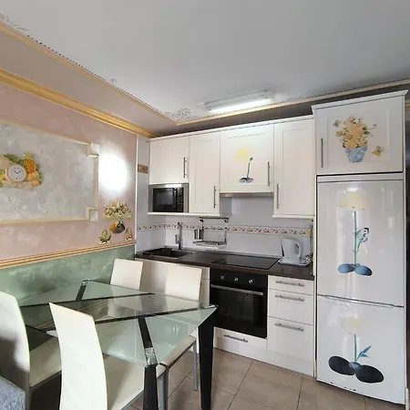 Close Fanabe 公寓 阿德耶